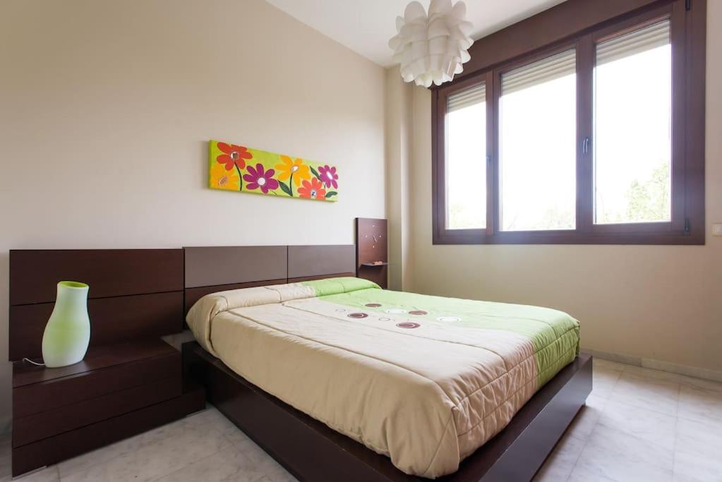Fibes Apartamento Con Piscina Y Parking Gratis Севилья Экстерьер фото