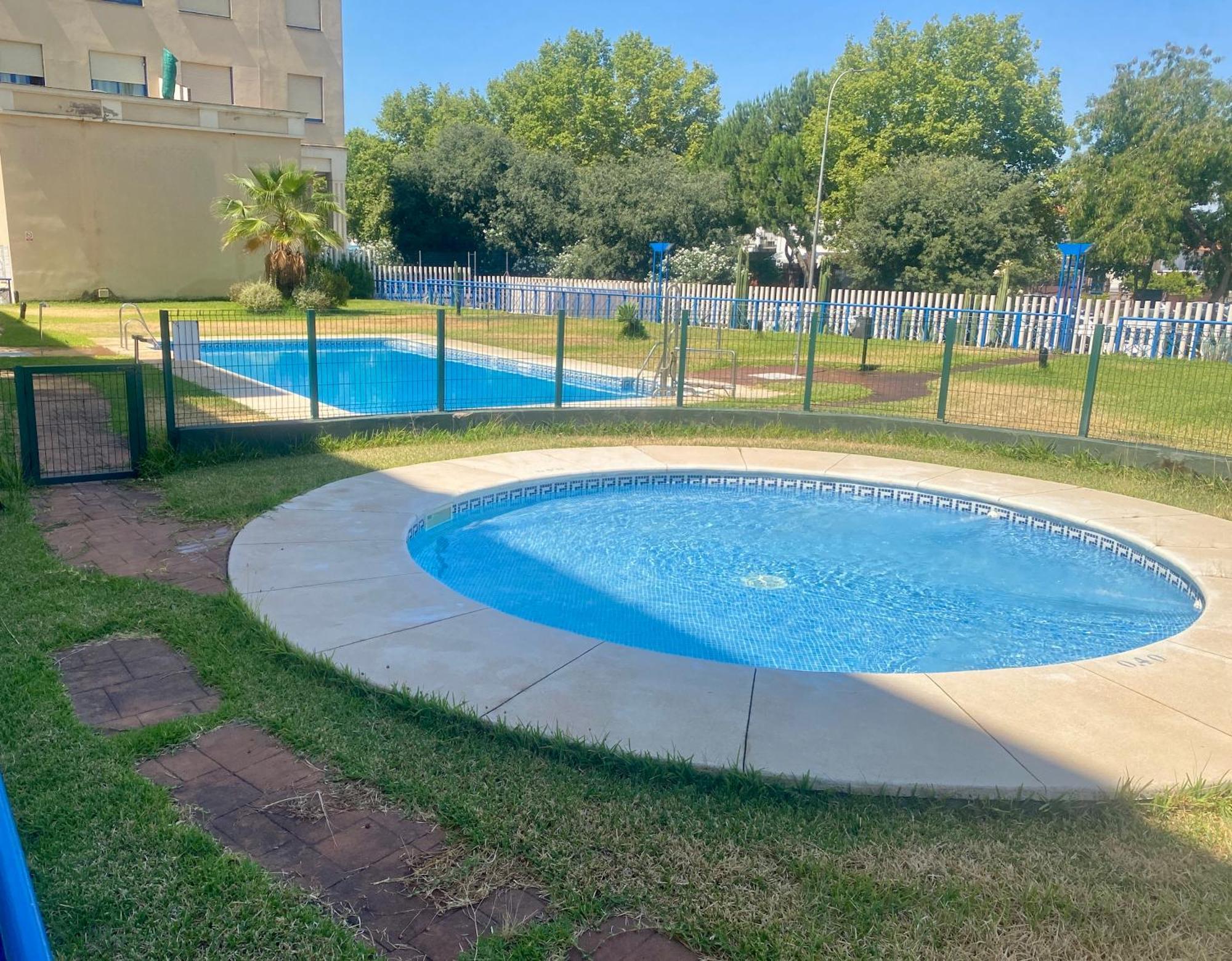 Fibes Con Piscina Y Parking Gratis Apartamento Sevilla Este Экстерьер фото